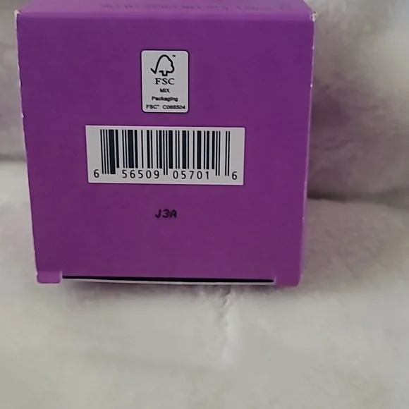 Chantecaille Sheer Glow Rose Face Tint 1.06 Oz New - Picture 6 of 6